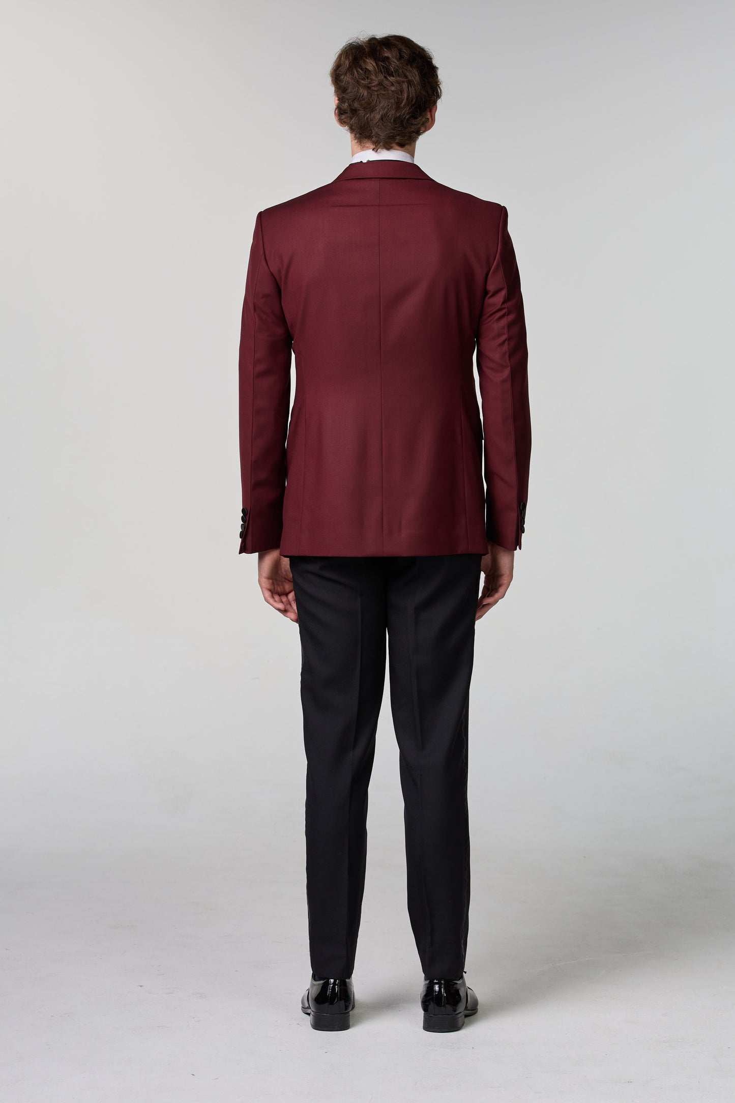 Weinroter Smoking mit steigendem Revers - premium