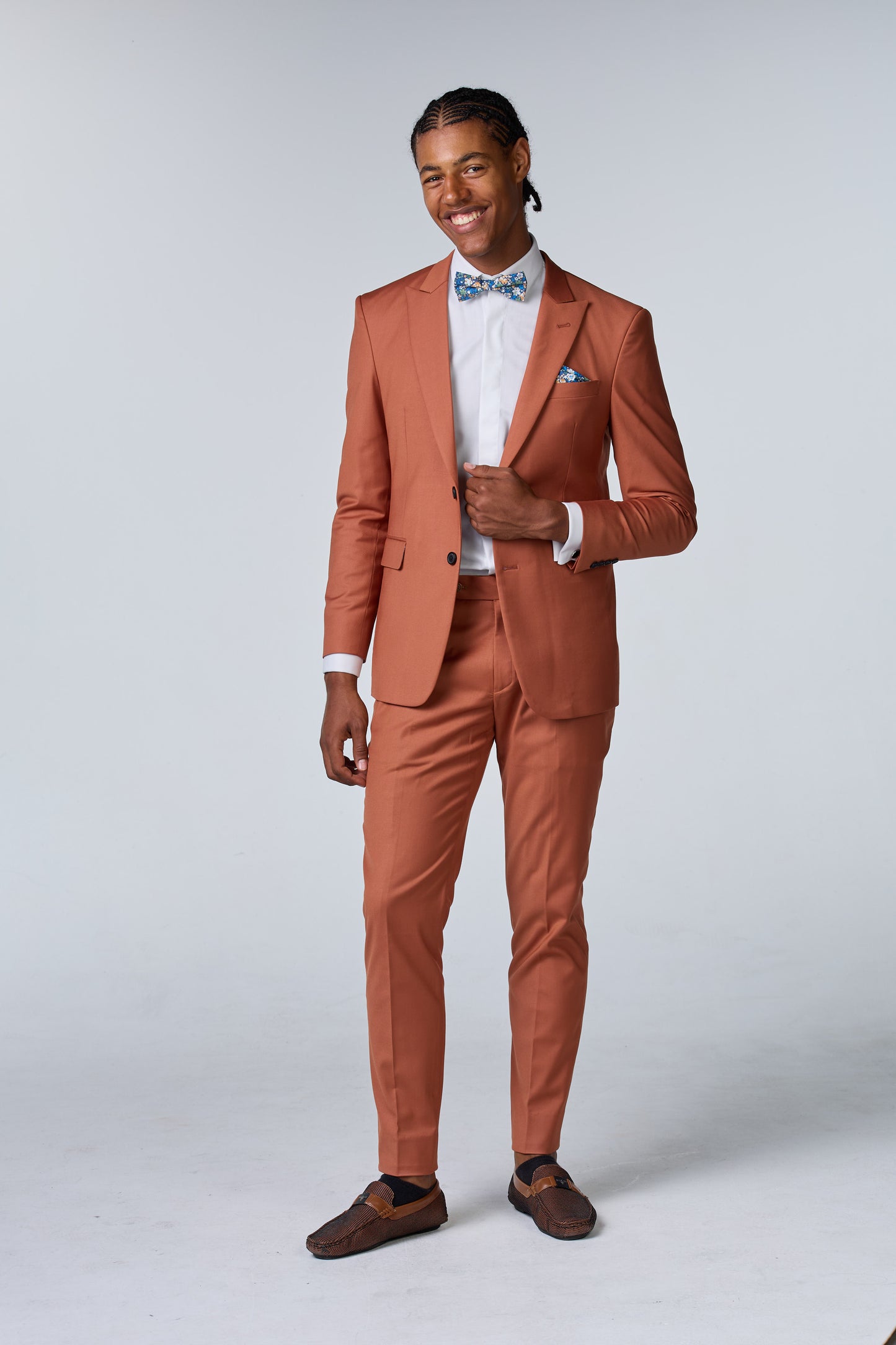 Terracotta Anzug mit steigendem Revers - essentials