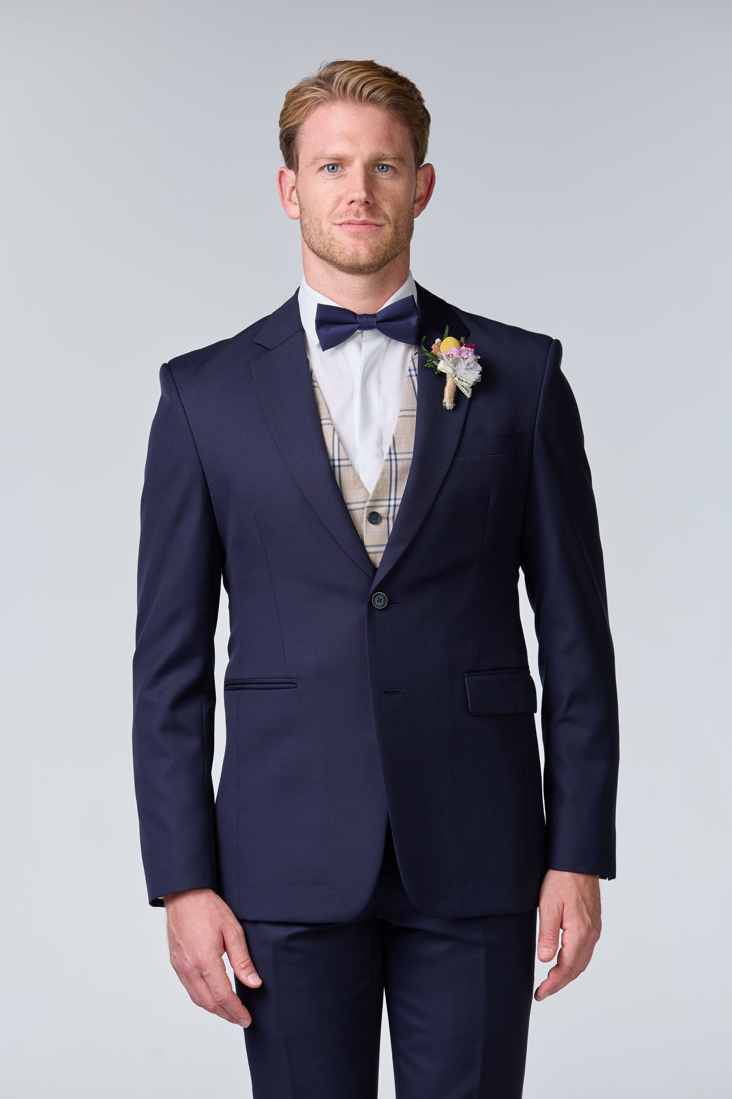 Hochzeitsanzug Blau mit Kontrastweste