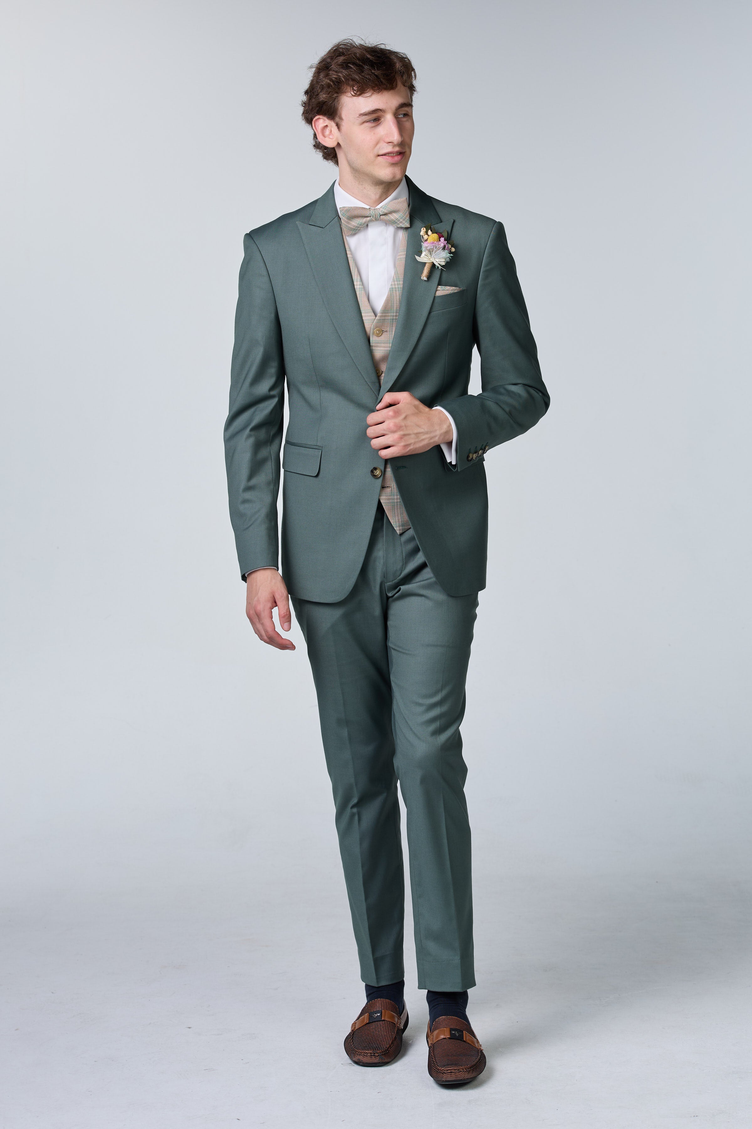 Gartenhochzeit Outfit für Bräutigam