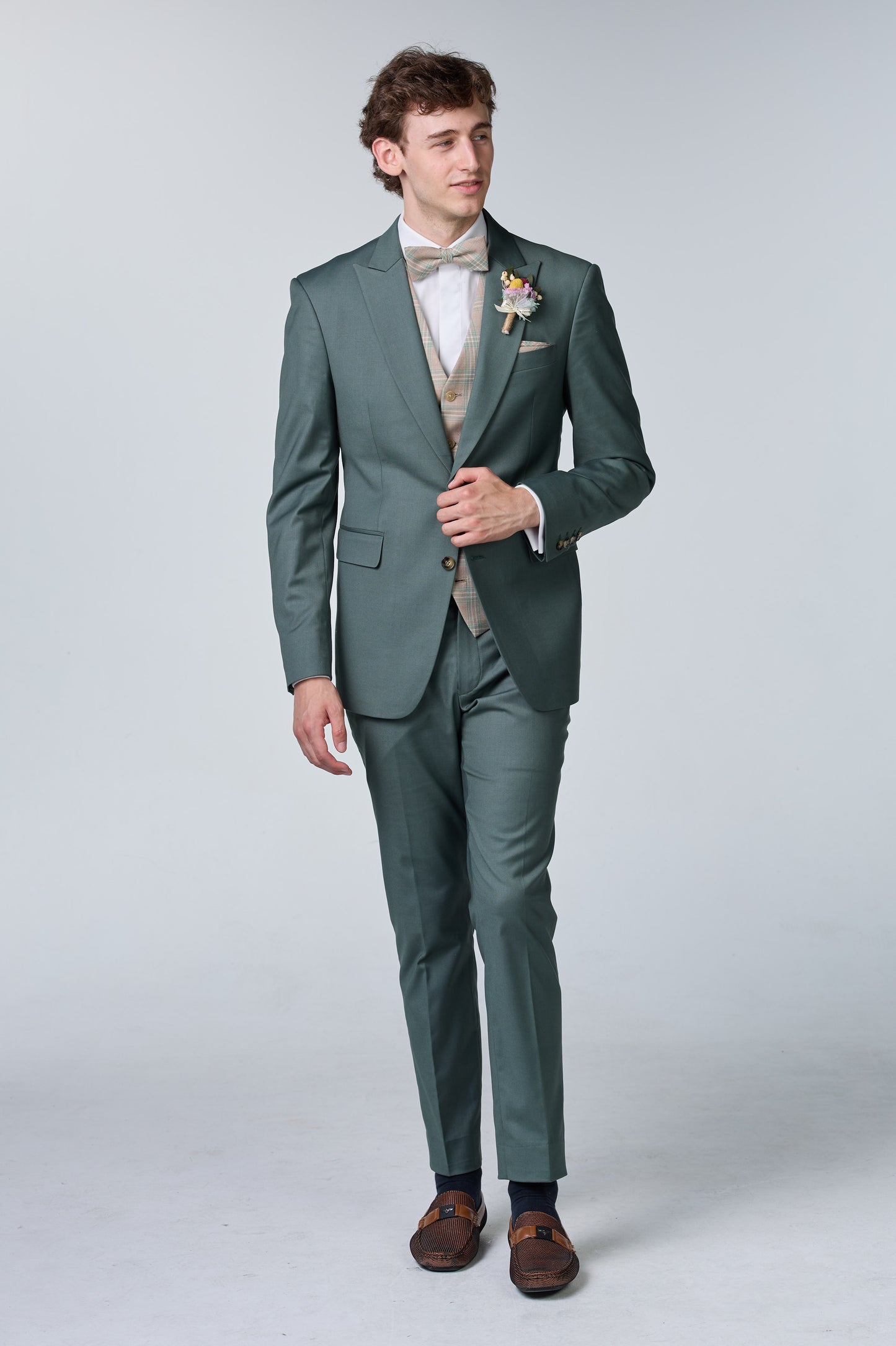 Gartenhochzeit Outfit für Bräutigam